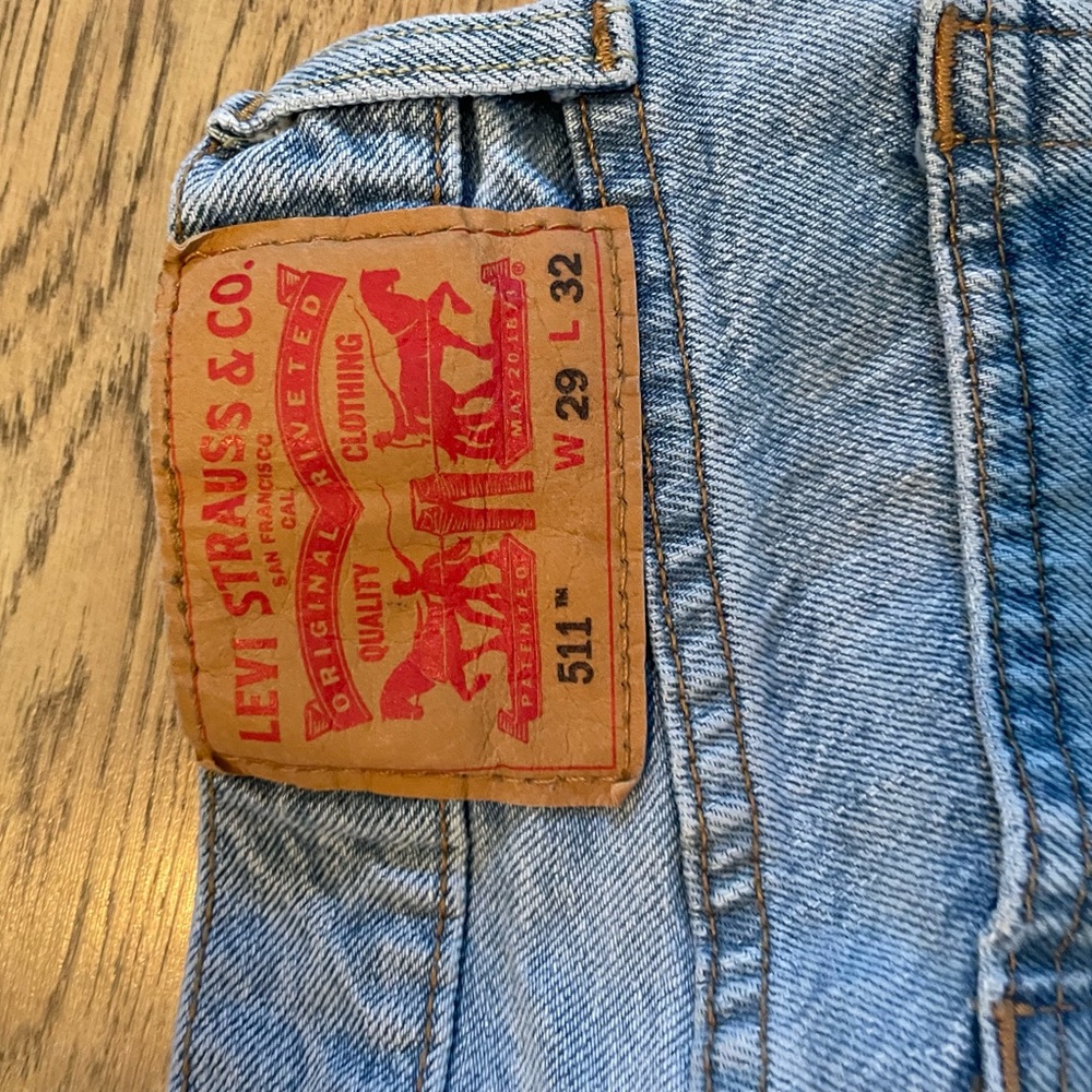 Mens Levi Jeans light wash